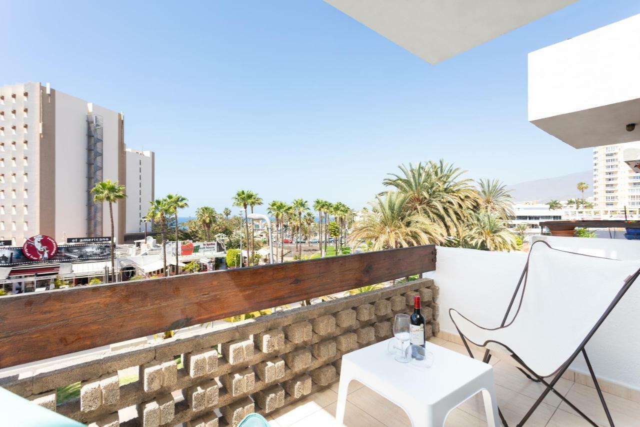 Las Americas Downtown : Prime Location Accomm. Arona  Exteriör bild