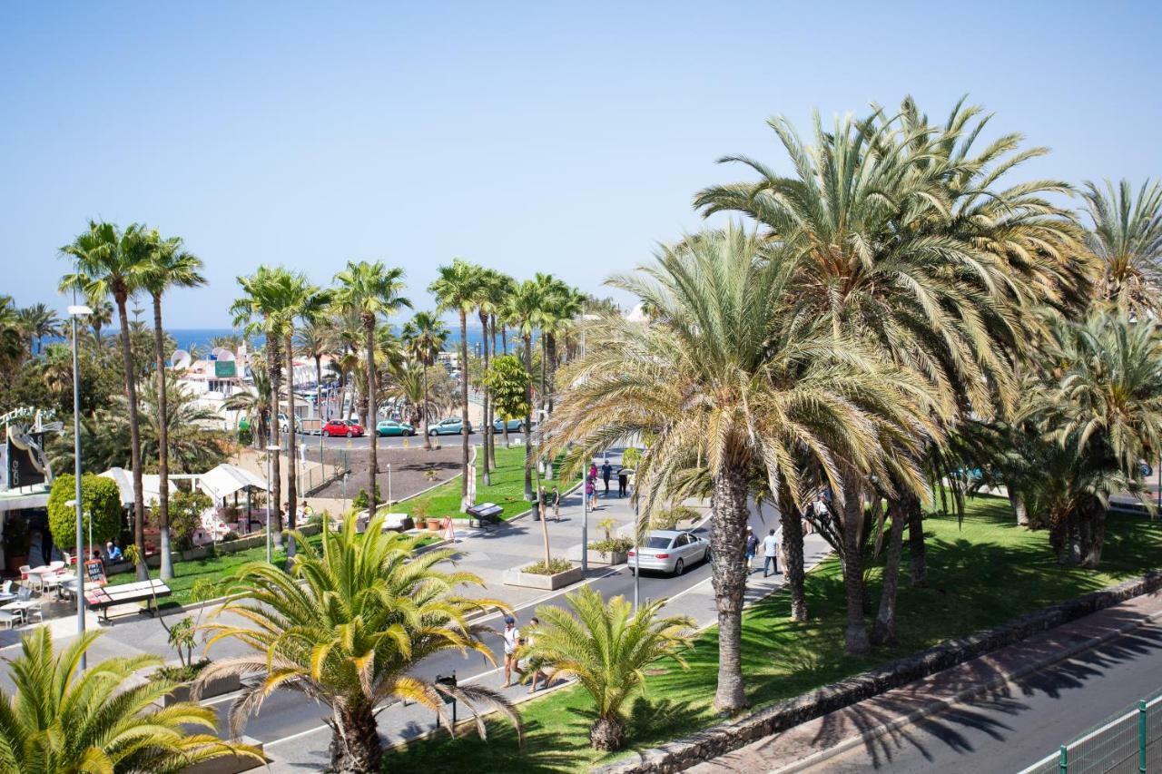 Las Americas Downtown : Prime Location Accomm. Arona  Exteriör bild